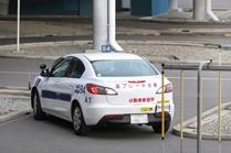 二種免許をお持ちでない方は自動車学校に通います