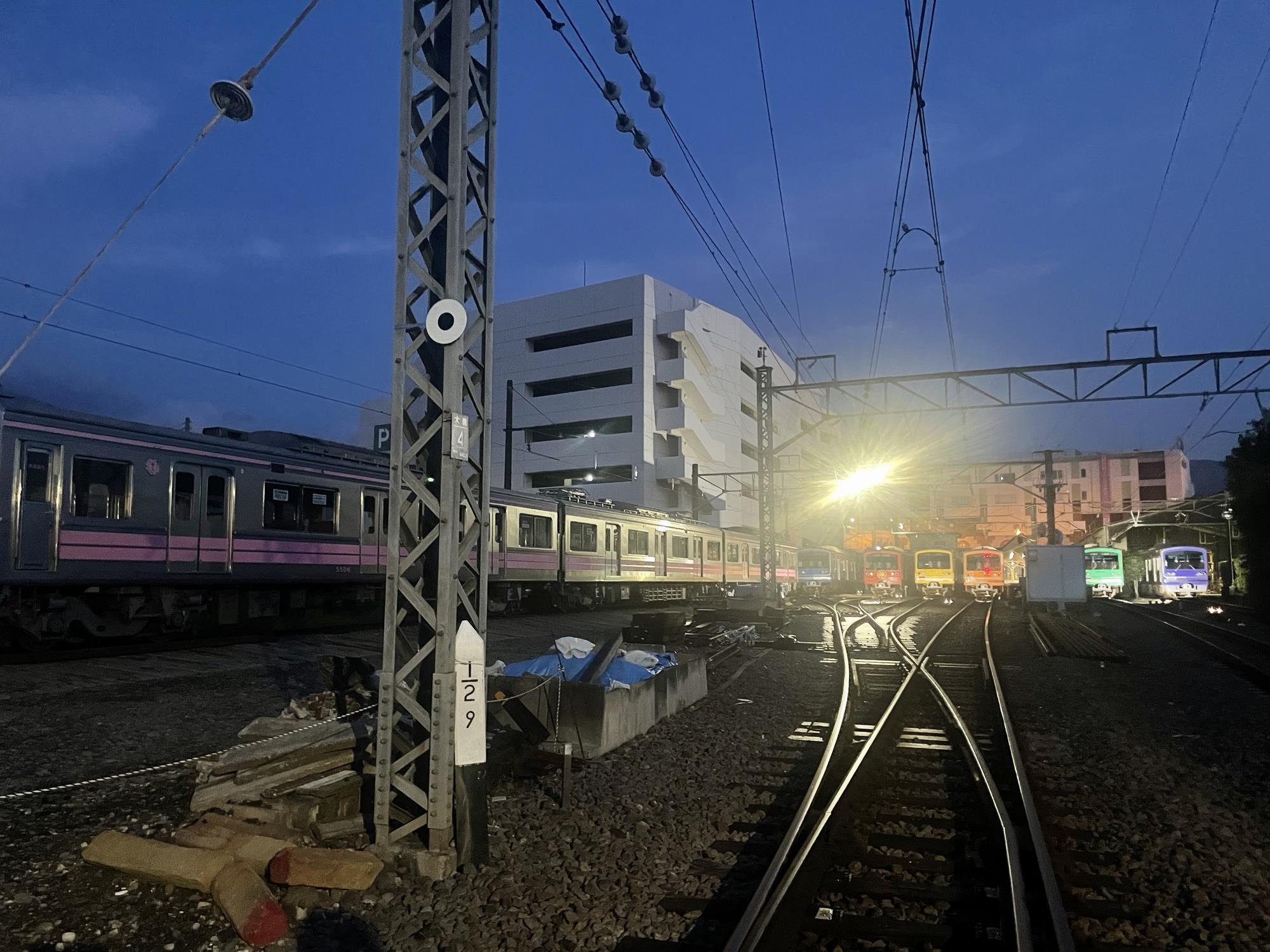 深夜